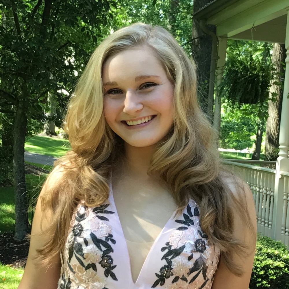 Meet your Posher, Julia